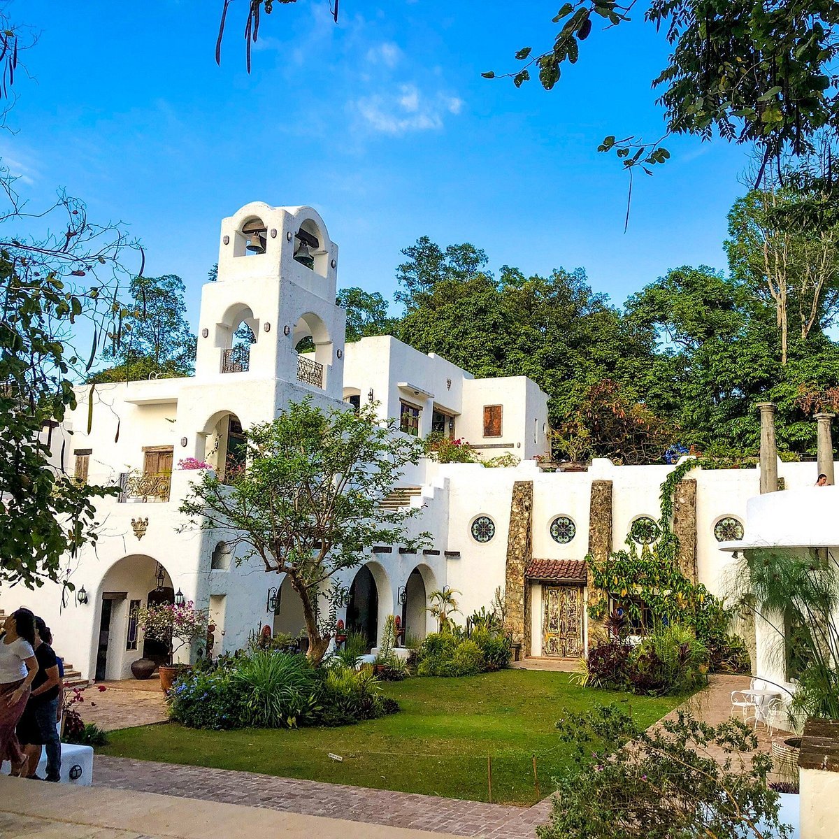 자연과 어우러진 건축 및 정원